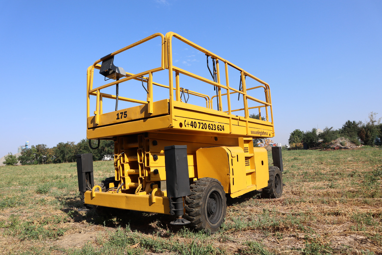 Haulotte HA 15 SX - Ножничный подъемник: фото 1 Haulotte HA 15 SX - Ножничный подъемник: фото 1