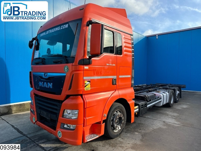 MAN TGX 24 420 EURO 6, Retarder, BDF - Грузовик-контейнеровоз/ Сменный кузов: фото 1 MAN TGX 24 420 EURO 6, Retarder, BDF - Грузовик-контейнеровоз/ Сменный кузов: фото 1