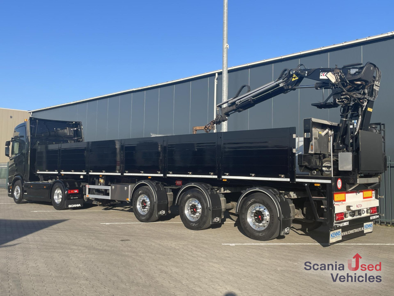 PACTON PACTON TPL 342 ALCOA KINETIC 13R-3X CRANE - Полуприцеп бортовой/ Платформа: фото 1 PACTON PACTON TPL 342 ALCOA KINETIC 13R-3X CRANE - Полуприцеп бортовой/ Платформа: фото 1