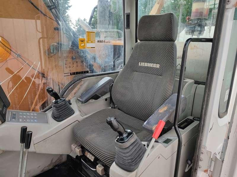 Гусеничный экскаватор Liebherr R924 Compact Litronic: фото 42