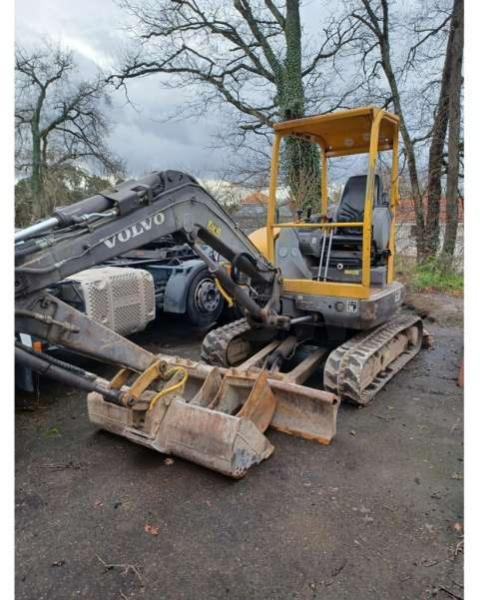 Volvo ECR38 - Мини-экскаватор: фото 1 Volvo ECR38 - Мини-экскаватор: фото 1