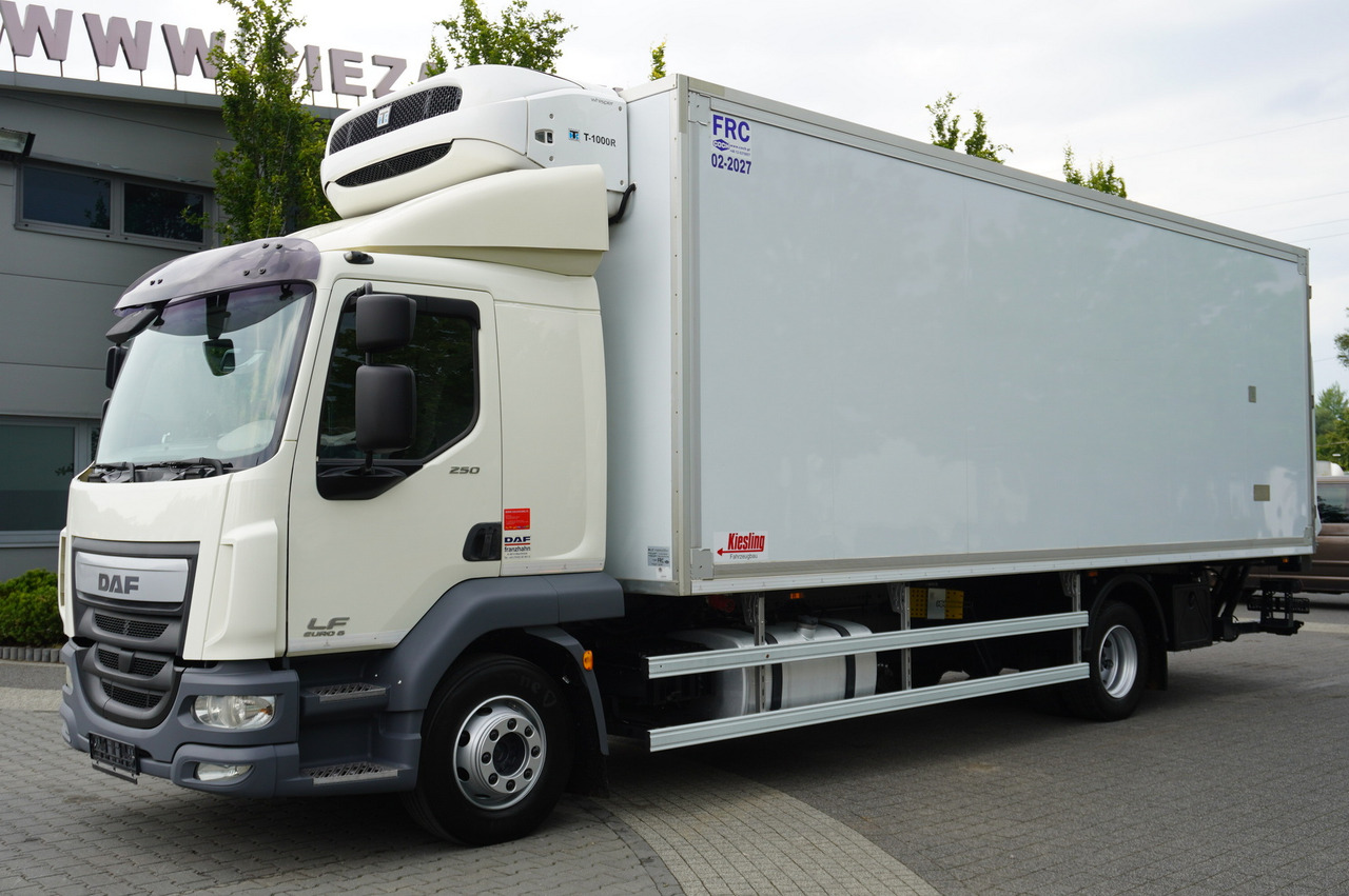 DAF LF 16.250 E6 / Refrigerator/ ATP/FRC to 2027 / 18 pallets / sleeping cabin - Рефрижератор: фото 1 DAF LF 16.250 E6 / Refrigerator/ ATP/FRC to 2027 / 18 pallets / sleeping cabin - Рефрижератор: фото 1