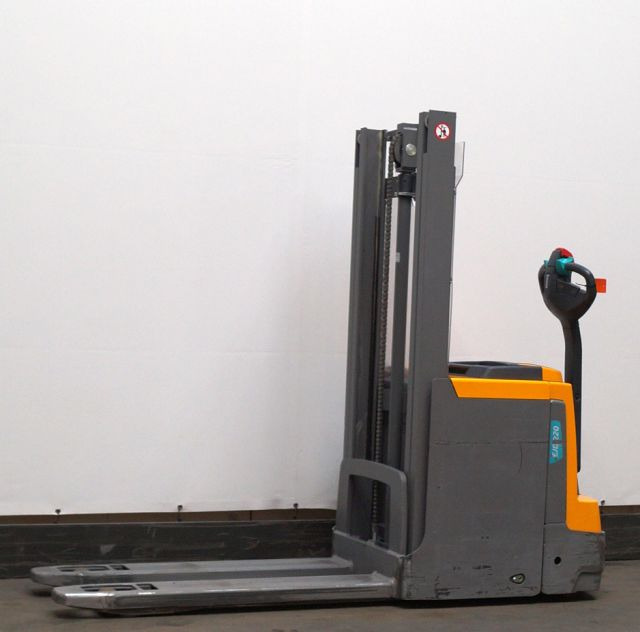 Jungheinrich EJD220 - Штабелер: фото 1 Jungheinrich EJD220 - Штабелер: фото 1