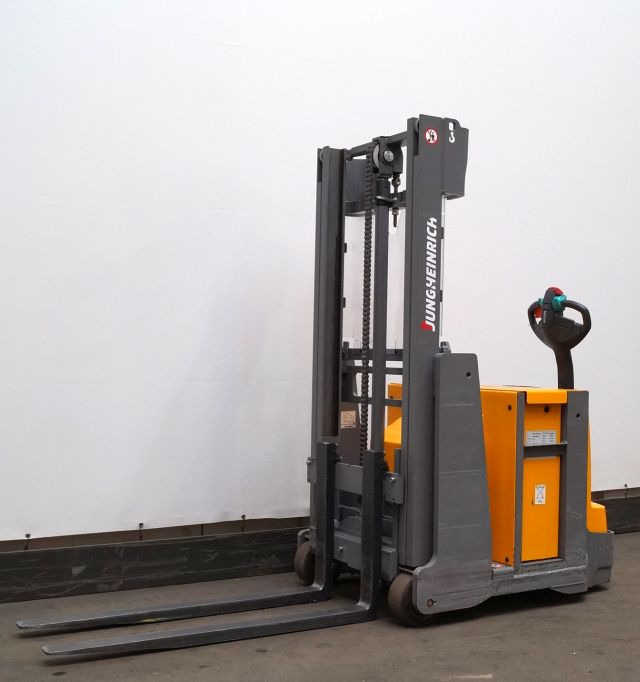 Jungheinrich EJG106 - Штабелер: фото 1 Jungheinrich EJG106 - Штабелер: фото 1