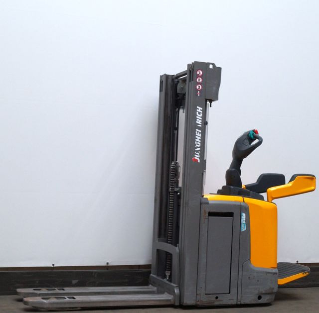 Jungheinrich ERC212z - Штабелер: фото 1 Jungheinrich ERC212z - Штабелер: фото 1