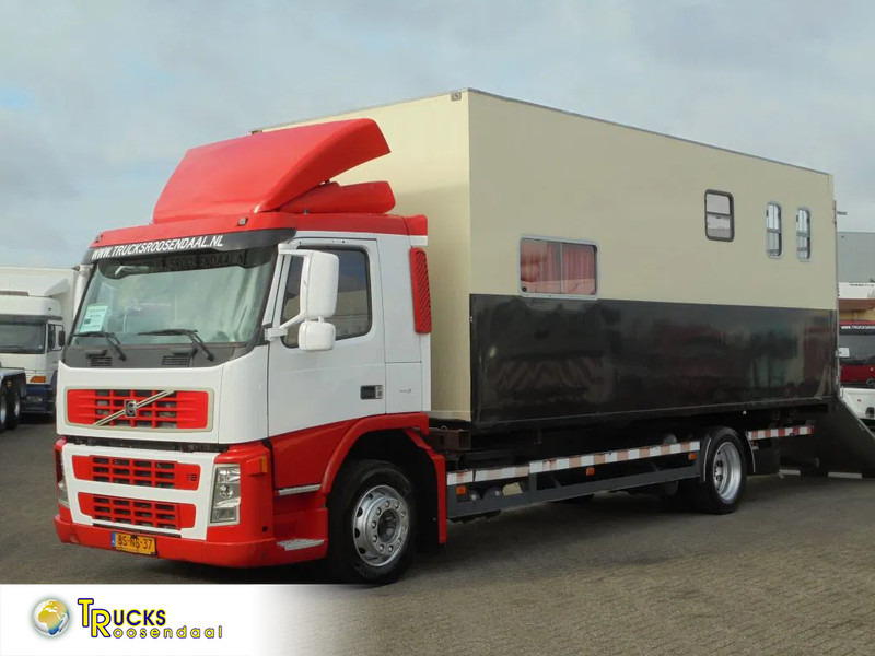 Volvo FM 9.310 + Euro 5 + Manual + Horse transport - Грузовик-контейнеровоз/ Сменный кузов: фото 1 Volvo FM 9.310 + Euro 5 + Manual + Horse transport - Грузовик-контейнеровоз/ Сменный кузов: фото 1