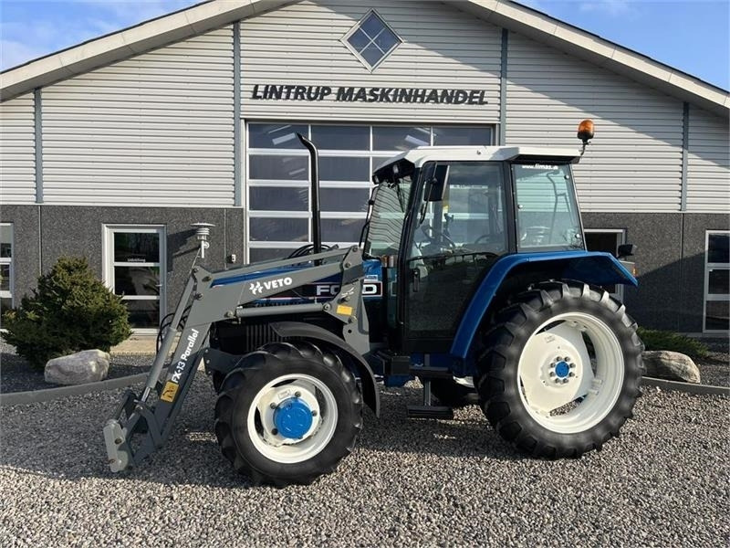 New Holland 5640 med kun 2340timer og fuld hydraulisk Veto FX- - Трактор: фото 1 New Holland 5640 med kun 2340timer og fuld hydraulisk Veto FX- - Трактор: фото 1