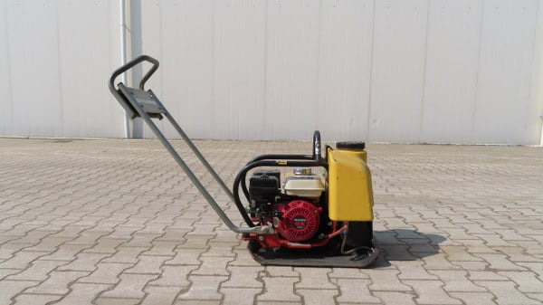 Dynapac LF 70 - Виброплита: фото 1 Dynapac LF 70 - Виброплита: фото 1