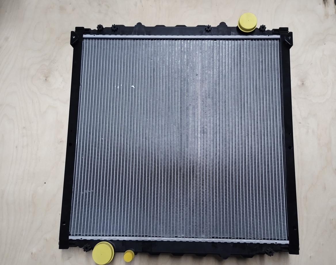 CHŁODNICA WODY MAN L2000 M2000 81061016447 51569 D0824 D0834 D0826 D0836 - Радиатор: фото 1 CHŁODNICA WODY MAN L2000 M2000 81061016447 51569 D0824 D0834 D0826 D0836 - Радиатор: фото 1