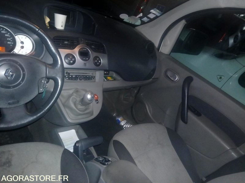 Легковой автомобиль RENAULT KANGOO - 2010 / 168288 KM - AZ367QP - 100428: фото 9