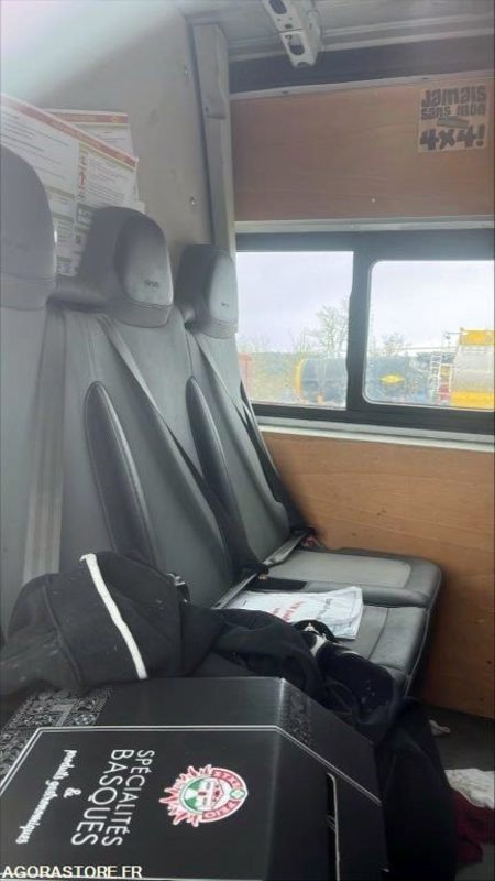 Цельнометаллический фургон RENAULT - MASTER L2H2 - 2013 / 241000 KM: фото 8