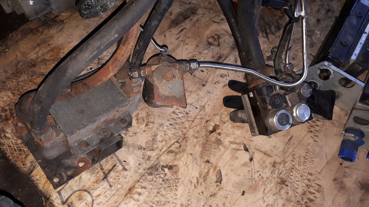 FALCON A2004 - 200BAR MAN - Запчасти для Автобусов: фото 1 FALCON A2004 - 200BAR MAN - Запчасти для Автобусов: фото 1