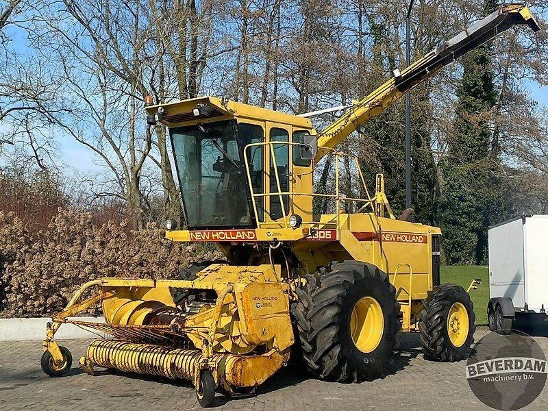 New Holland 2305 - Зерноуборочный комбайн: фото 1 New Holland 2305 - Зерноуборочный комбайн: фото 1