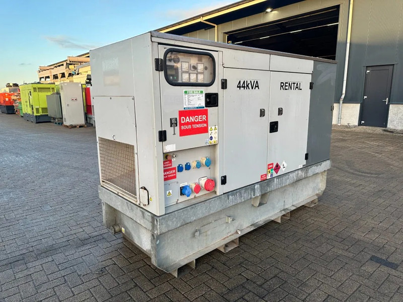 Электрогенератор Europower EPUS44TDE Kubota Leroy Somer 44 kVA Supersilent Rental generatorset: фото 1 Электрогенератор Europower EPUS44TDE Kubota Leroy Somer 44 kVA Supersilent Rental generatorset: фото 1