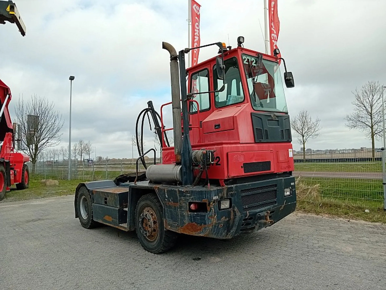 KALMAR - TR 618I - Терминальный тягач: фото 1 KALMAR - TR 618I - Терминальный тягач: фото 1