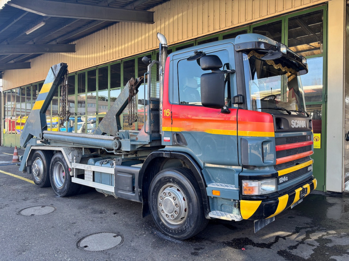 SCANIA P124 6x2 - Портальный бункеровоз: фото 1 SCANIA P124 6x2 - Портальный бункеровоз: фото 1