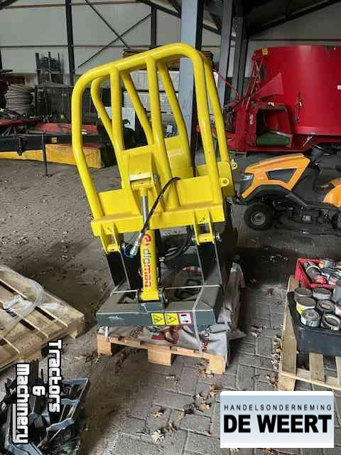 Digmag ronde balenklem + manitou snelwissel - Захват для Сельскохозяйственной техники: фото 1 Digmag ronde balenklem + manitou snelwissel - Захват для Сельскохозяйственной техники: фото 1