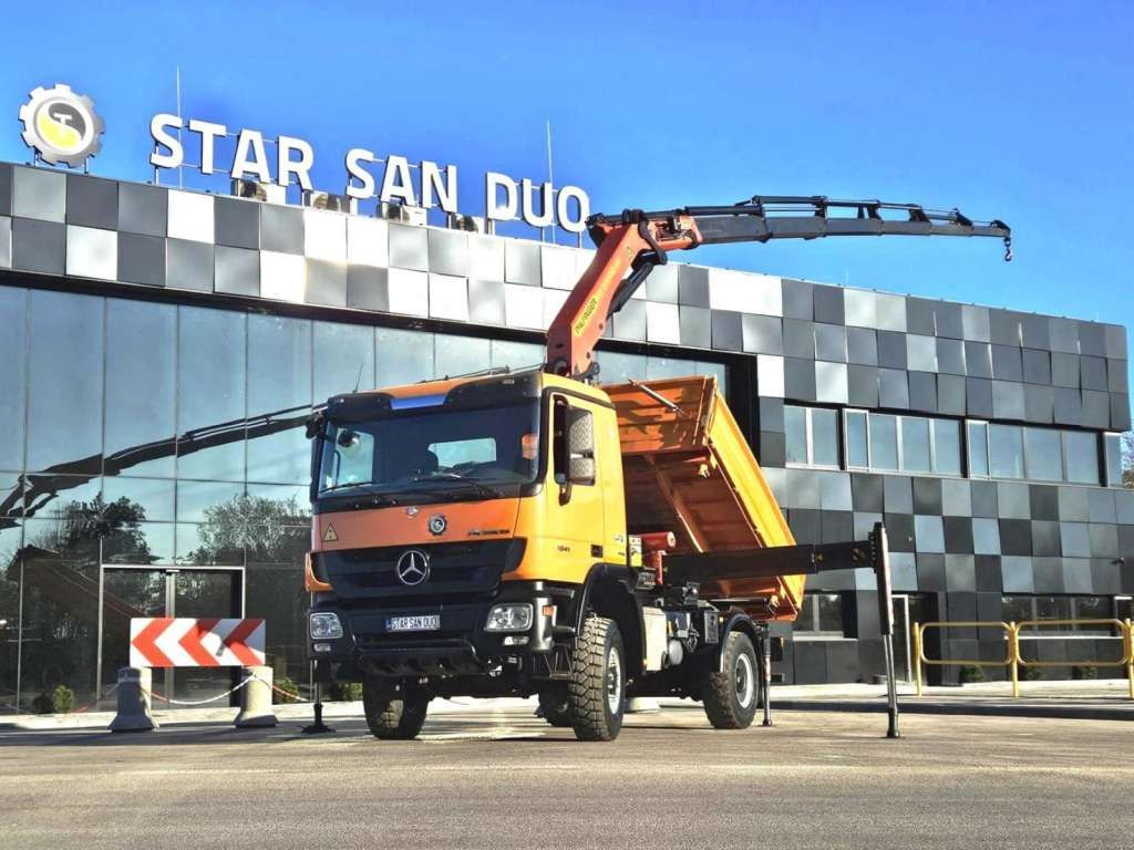 Mercedes-Benz ACTROS 1841 4x4 PALFINGER PK 22002 CRANE KIPER - Самосвал, Автоманипулятор: фото 1 Mercedes-Benz ACTROS 1841 4x4 PALFINGER PK 22002 CRANE KIPER - Самосвал, Автоманипулятор: фото 1