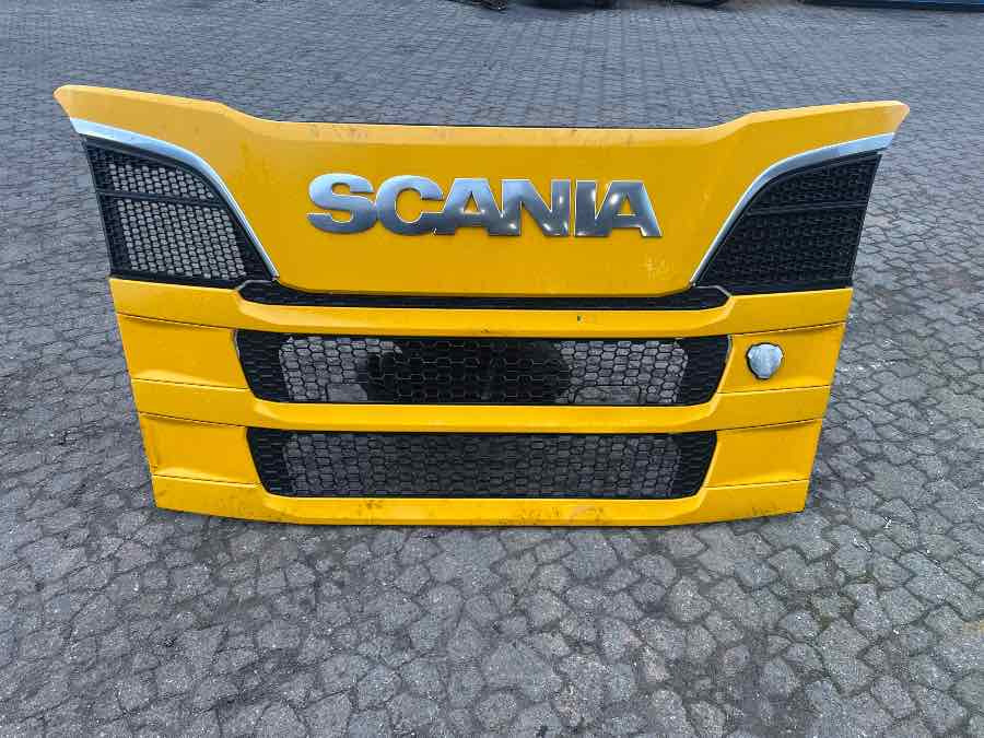 SCANIA COMPLETE UPPER FRONT GRILL R SERIE - Кузов и экстерьер для Грузовиков: фото 1 SCANIA COMPLETE UPPER FRONT GRILL R SERIE - Кузов и экстерьер для Грузовиков: фото 1