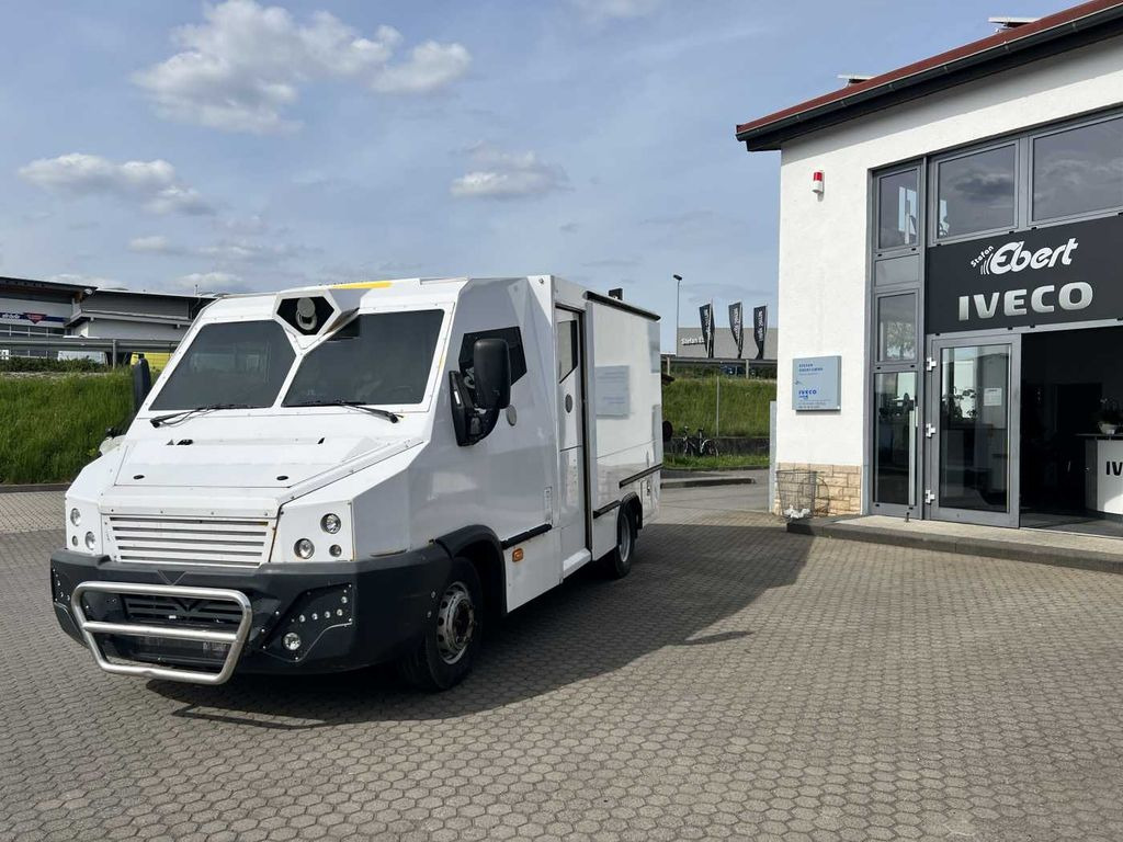 Iveco Daily 70 C 17 Retarder 'GEPANZERT ARMORED' - Инкассаторская машина: фото 1 Iveco Daily 70 C 17 Retarder 'GEPANZERT ARMORED' - Инкассаторская машина: фото 1