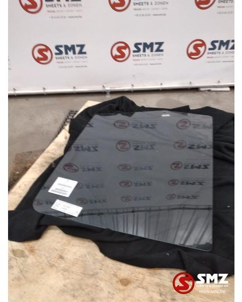 Iveco Occ zijruit links Iveco Eurocargo/Eurotech - Стекло и запчасти для Грузовиков: фото 1 Iveco Occ zijruit links Iveco Eurocargo/Eurotech - Стекло и запчасти для Грузовиков: фото 1