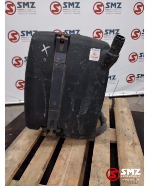 Mercedes-Benz Occ Adblue tank Mercedes Axor euro 5 - Топливная система для Грузовиков: фото 1 Mercedes-Benz Occ Adblue tank Mercedes Axor euro 5 - Топливная система для Грузовиков: фото 1