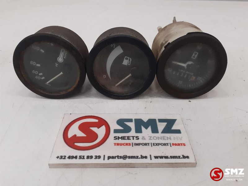 Zettelmeyer Occ set VDO tellers instrumentenpaneel Zettelmeyer - Приборная панель для Грузовиков: фото 1 Zettelmeyer Occ set VDO tellers instrumentenpaneel Zettelmeyer - Приборная панель для Грузовиков: фото 1