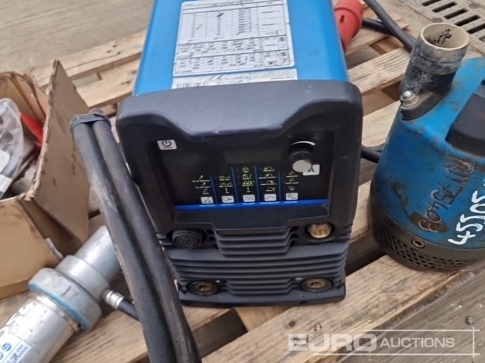 Строительное оборудование Hydraulic Impact Wrench (2 of), Miller 415Volt Welder, Submersible Pump: фото 12