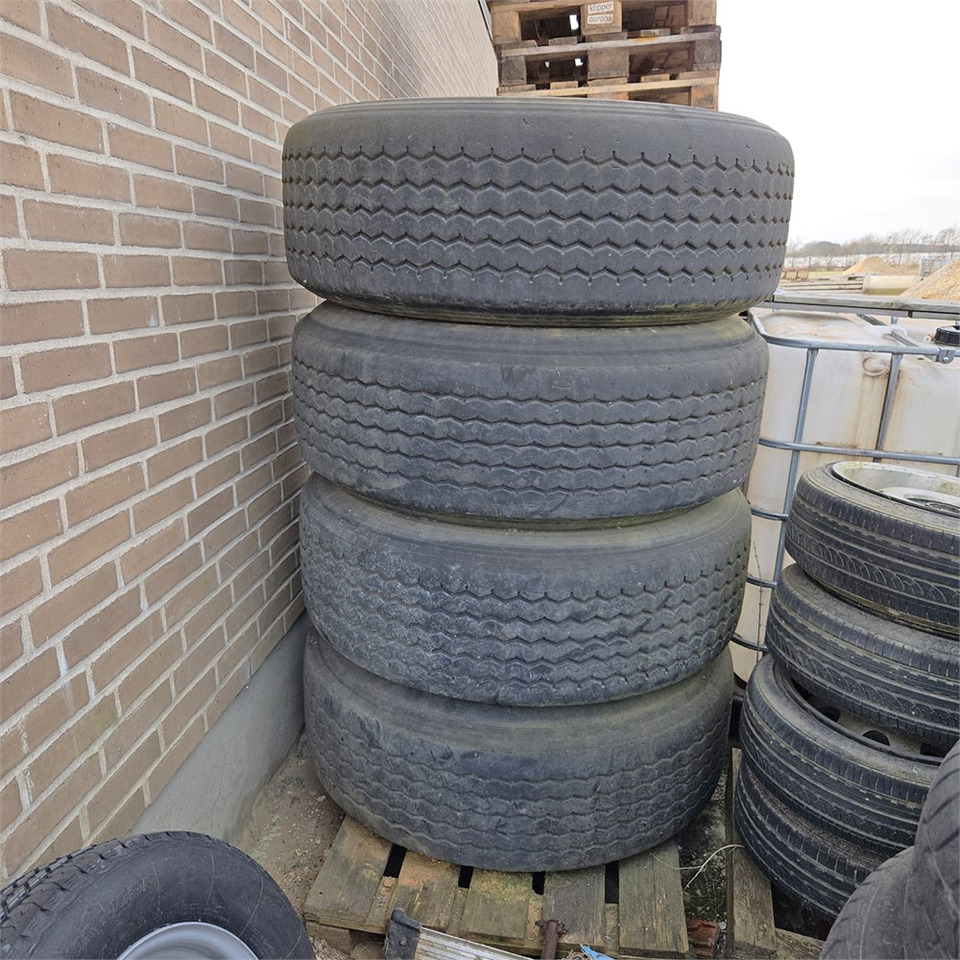 Bridgestone 4 units - Колесо: фото 1 Bridgestone 4 units - Колесо: фото 1