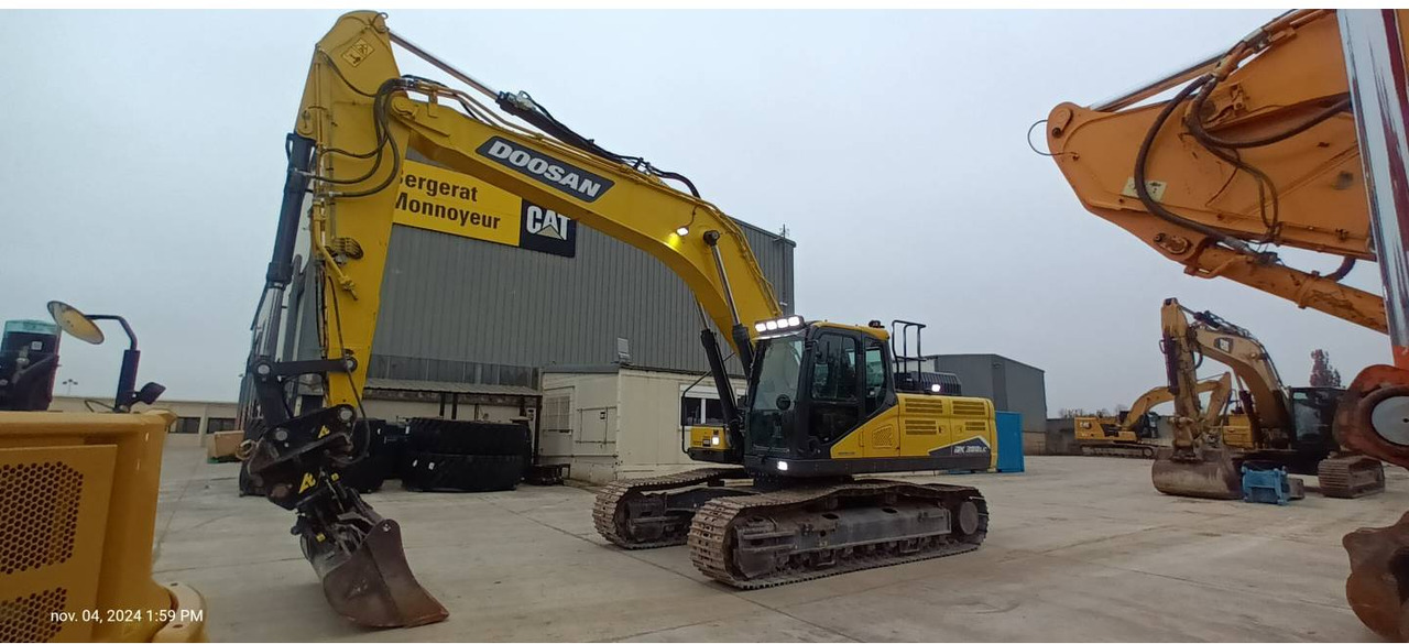 DOOSAN INFRACORE AMERICA CORP. DX300 - Гусеничный экскаватор: фото 1 DOOSAN INFRACORE AMERICA CORP. DX300 - Гусеничный экскаватор: фото 1