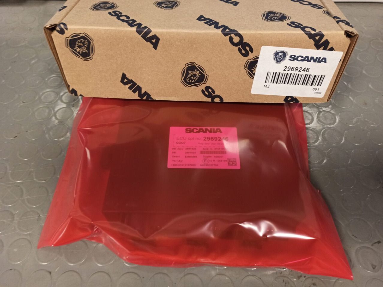 SCANIA ECU COO7 500kbit - 2969246 - Блок управления для Грузовиков: фото 1 SCANIA ECU COO7 500kbit - 2969246 - Блок управления для Грузовиков: фото 1