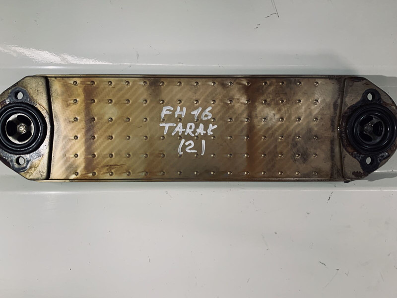 Volvo FH 16 - Масляный радиатор: фото 1 Volvo FH 16 - Масляный радиатор: фото 1