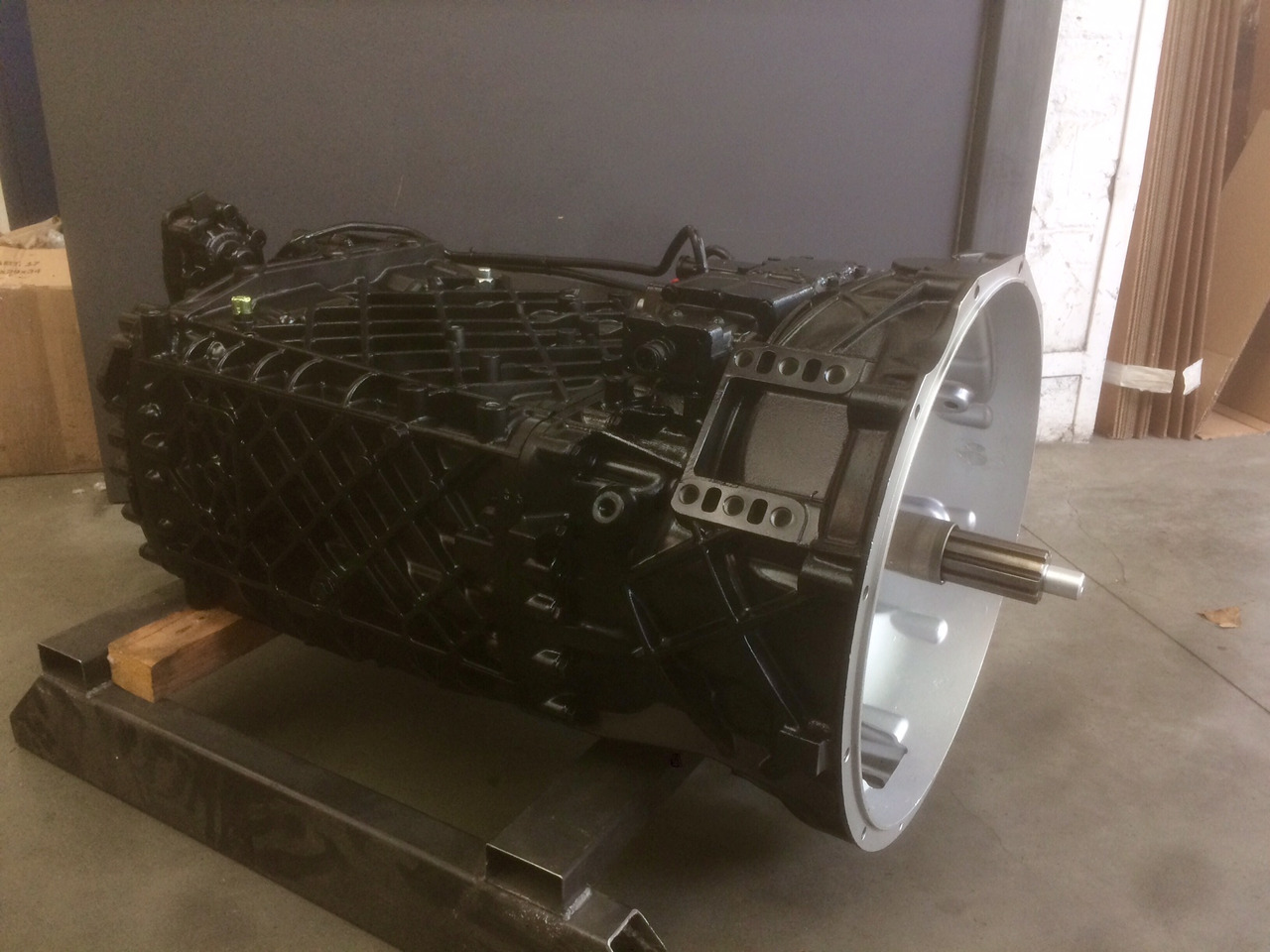 CAMBIO ZF 16S221 - Rif. ZF 1316051508 - Rif. MAN 81320036199 / 81320039199 - Rapporto 13,74 - 0,84 - Коробка передач: фото 1 CAMBIO ZF 16S221 - Rif. ZF 1316051508 - Rif. MAN 81320036199 / 81320039199 - Rapporto 13,74 - 0,84 - Коробка передач: фото 1