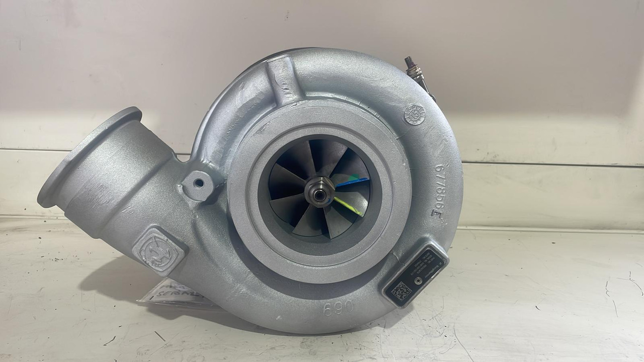 BorgWarner RE547978 - Турбина для Тракторов: фото 1 BorgWarner RE547978 - Турбина для Тракторов: фото 1