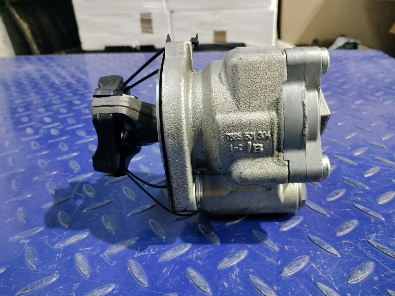 MERCEDES-BENZ - Насос гидроусилителя для Грузовиков: фото 1 MERCEDES-BENZ - Насос гидроусилителя для Грузовиков: фото 1